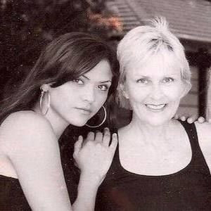 Meet your Posher, Mehana